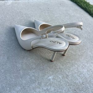 ALDO Elegant Cream Pointed Heels - Never Worn